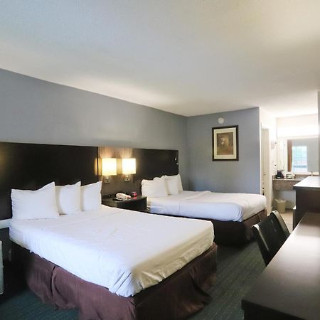 Greenville Inn & Suites Экстерьер фото