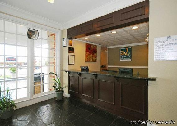 Greenville Inn & Suites Интерьер фото