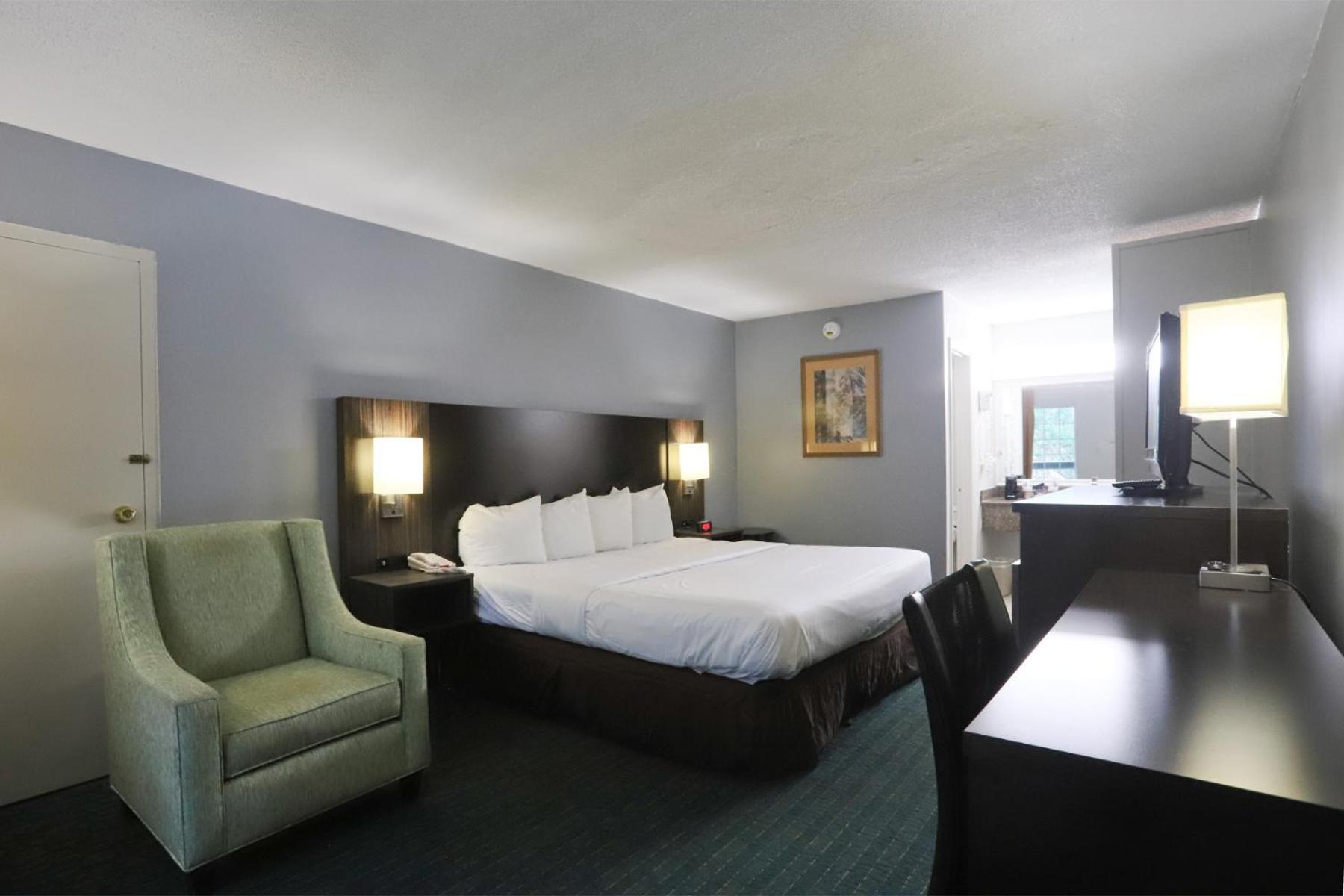 Greenville Inn & Suites Экстерьер фото