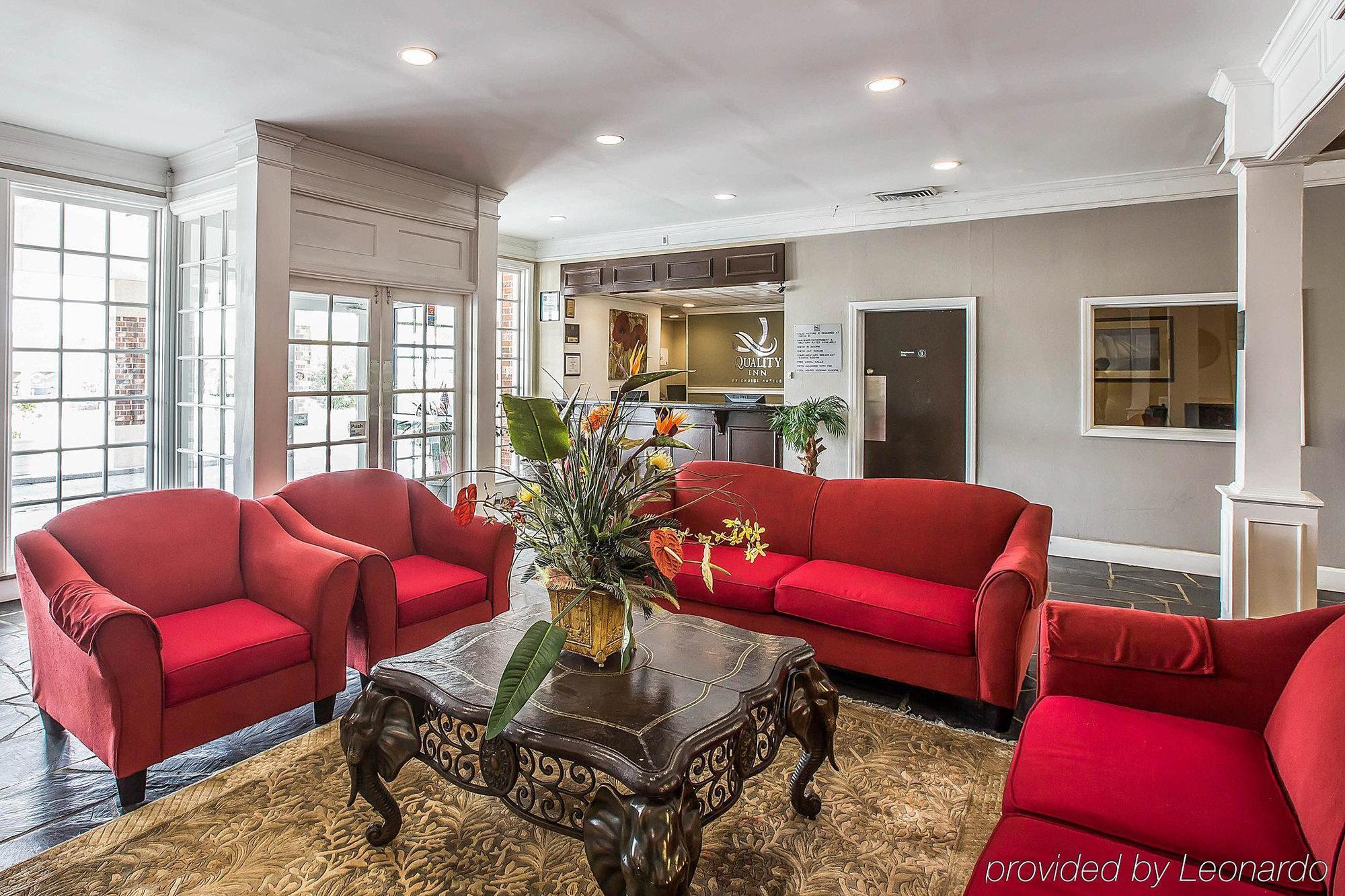 Greenville Inn & Suites Экстерьер фото
