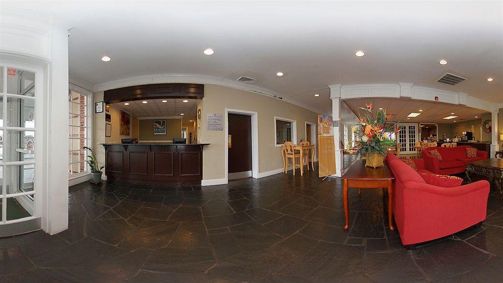 Greenville Inn & Suites Экстерьер фото