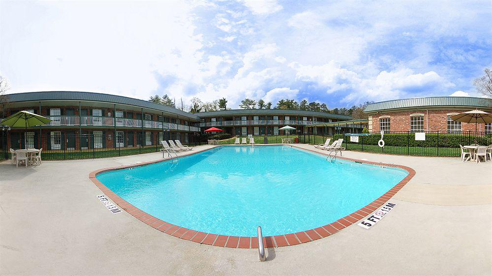 Greenville Inn & Suites Экстерьер фото